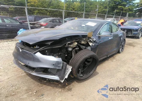 2019 Tesla Model S 100D/Long Range/P100D/Performance from USA, damaged, VIN 5YJSA1E42KF332002